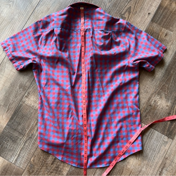 Stylish Red and Blue Checkered Men's Shirt - Picture 6 of 6